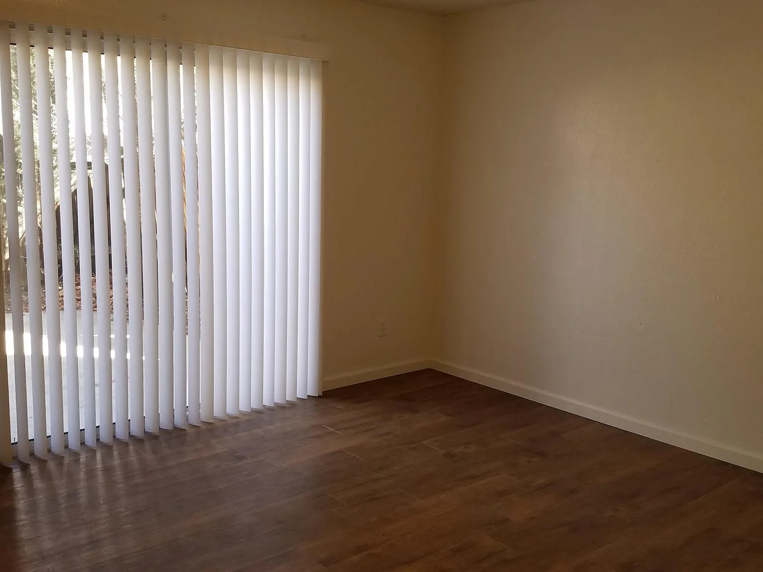2 bed, 1175 sqft, $2,400 — Photo 4