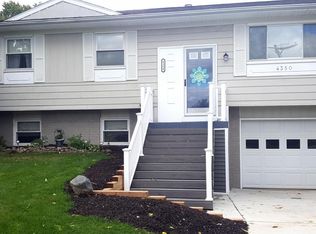 4350 Chesterfield Blvd NW, Grand Rapids, MI 49534