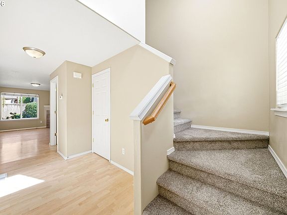 3rd image of 15020 NE 69th St