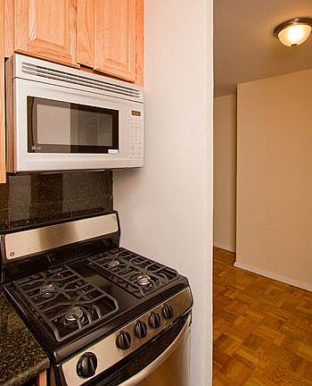 5th image of 1652 1st Ave #6N