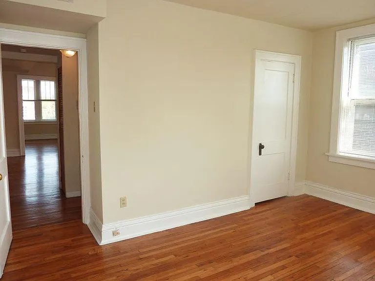 825 Leland Ave — Photo 9