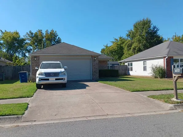 704 Saunders Dr, N Little Rock, AR 72117