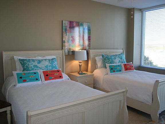 Guest bedroom