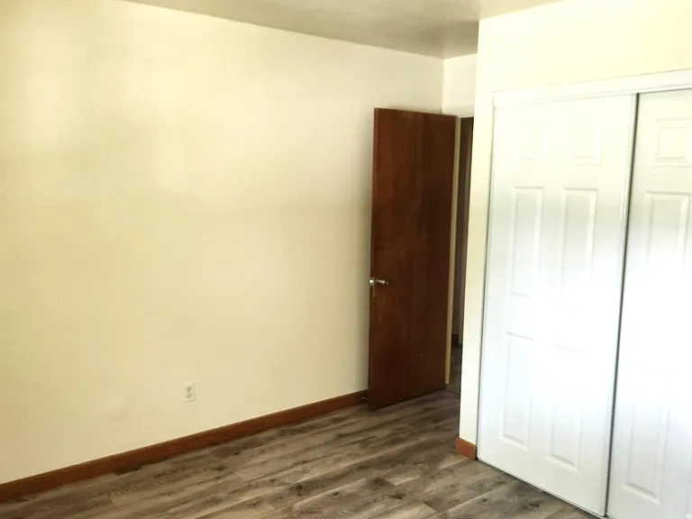 3365 Valleston Pkwy — Photo 14