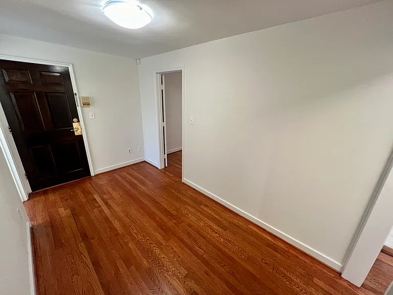 310 Ashby St #B — Photo 15