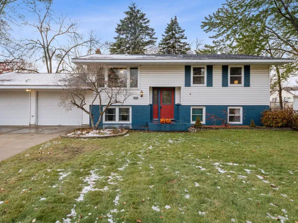 10030 Jackson St NE, Blaine, MN 55434