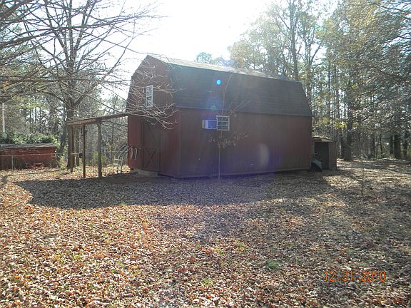 2nd image of 630 Elberta Dr