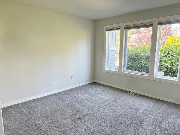 2319 N 128th St — Photo 38