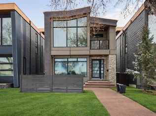 4908 W 22nd St SW, Calgary, AB T2T 5G8