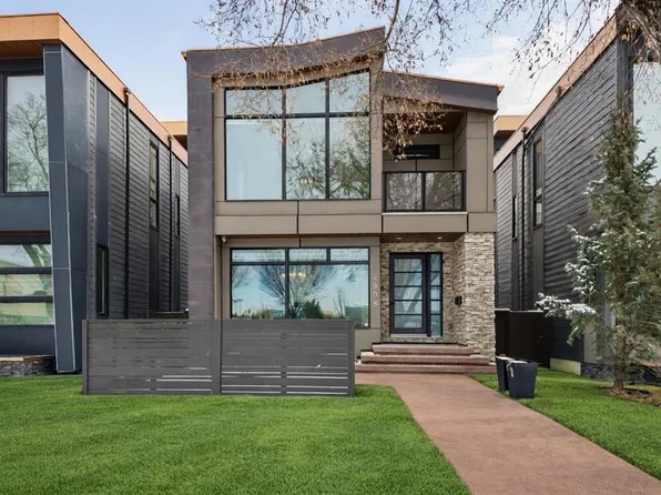 4908 W 22nd St SW, Calgary, AB T2T 5G8