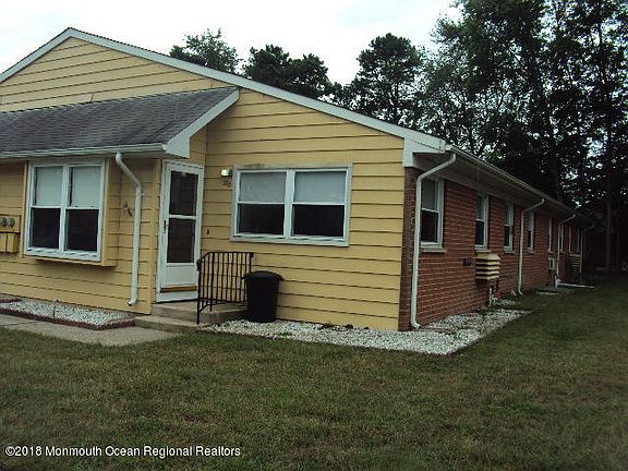 2nd image of 32 Yorktowne Parkway #B
