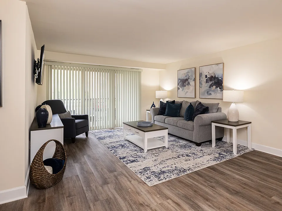 Cromwell Valley Apartments