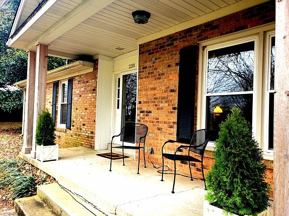 2nd image of 238 Hickory Heights Ct