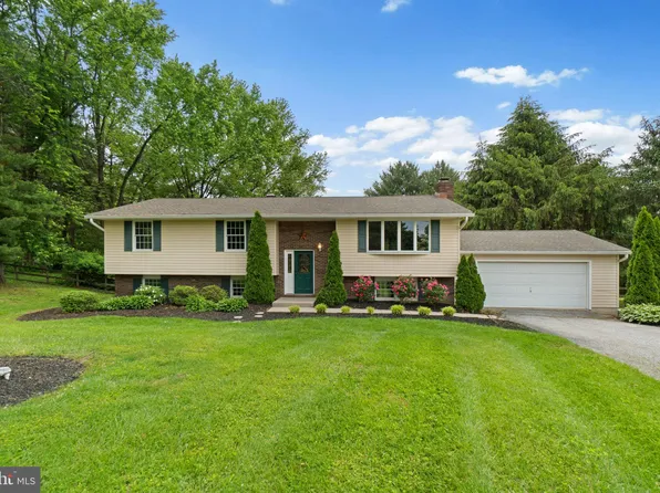 3403 Pine Cir N, Westminster, MD 21157