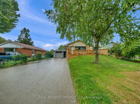 67 Roseford Ter, Halton Hills, ON L7J 2L2