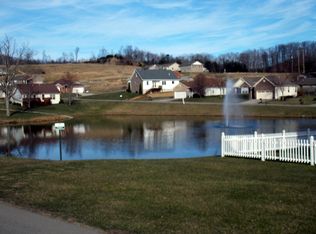 55 Lake Pointe Dr, Morehead, KY 40351
