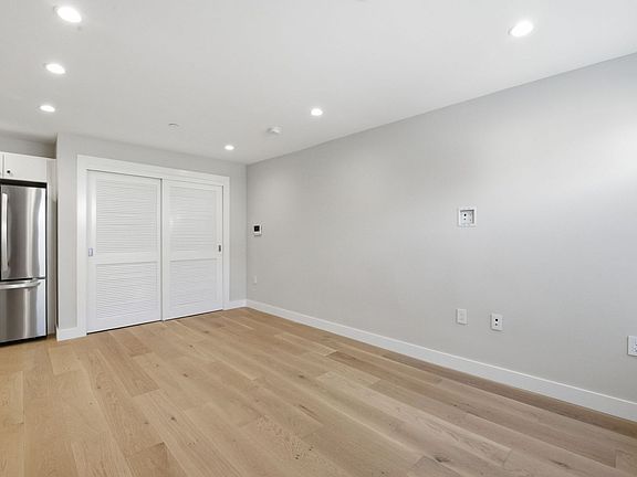 5th image of 1490 9th Ave