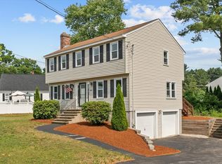 1465 Shawsheen St, Tewksbury, MA 01876