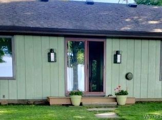 6179 E Lake Rd, Burt, NY 14028