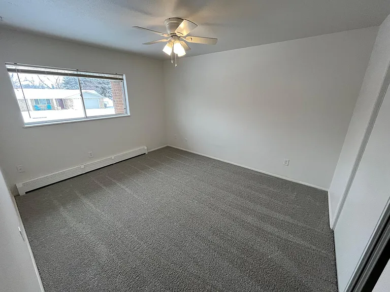 3520 Sheridan Ave — Photo 36
