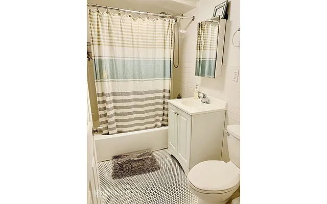 Rented by Douglas Elliman | media 31