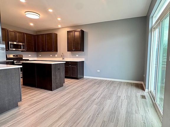 4th image of 15030 W Cyrus Dr