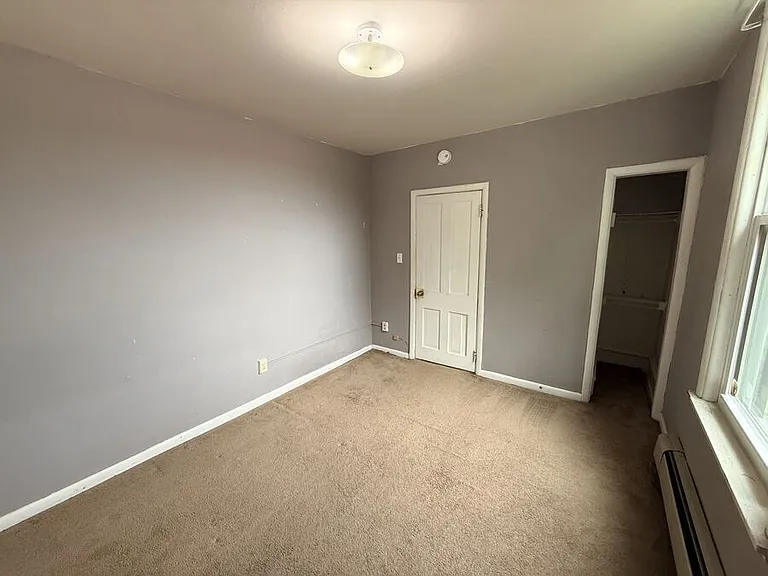 1204 Kenwood Ave — Photo 26