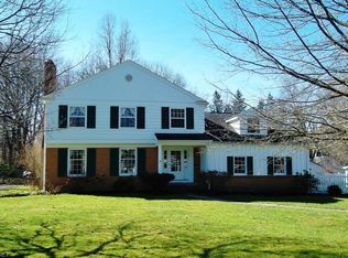 2417 Ridgeview Ln, Poland, OH 44514