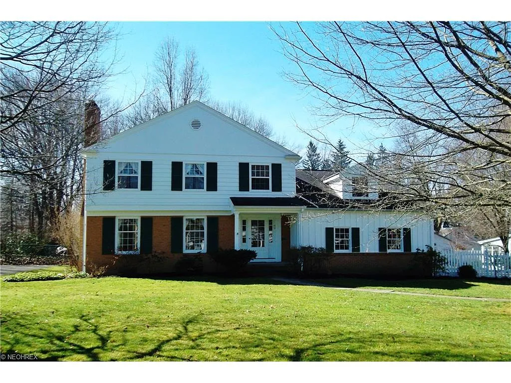 2417 Ridgeview Ln photo 1