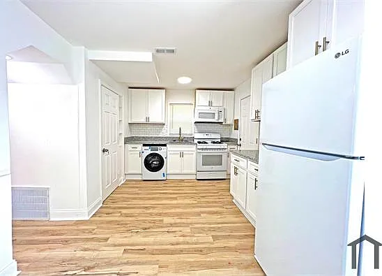 7009 Hawthorne St — Photo 10