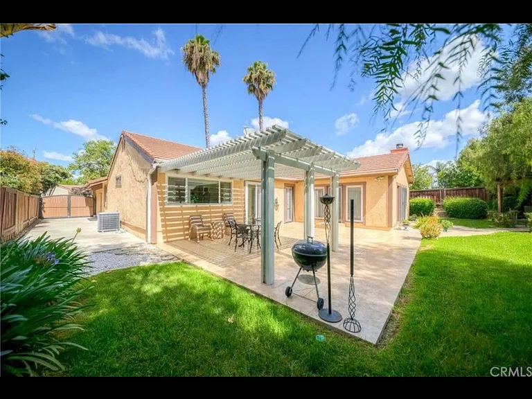 1308 Paseo Gracia — Photo 16