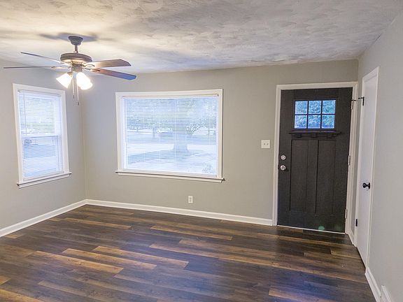 2nd image of 716 Woodlawn Ave