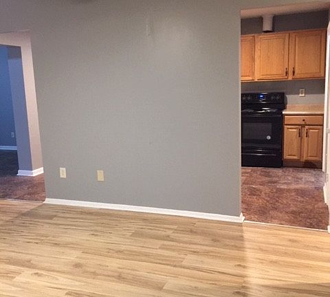 3rd image of 226 Gowan St
