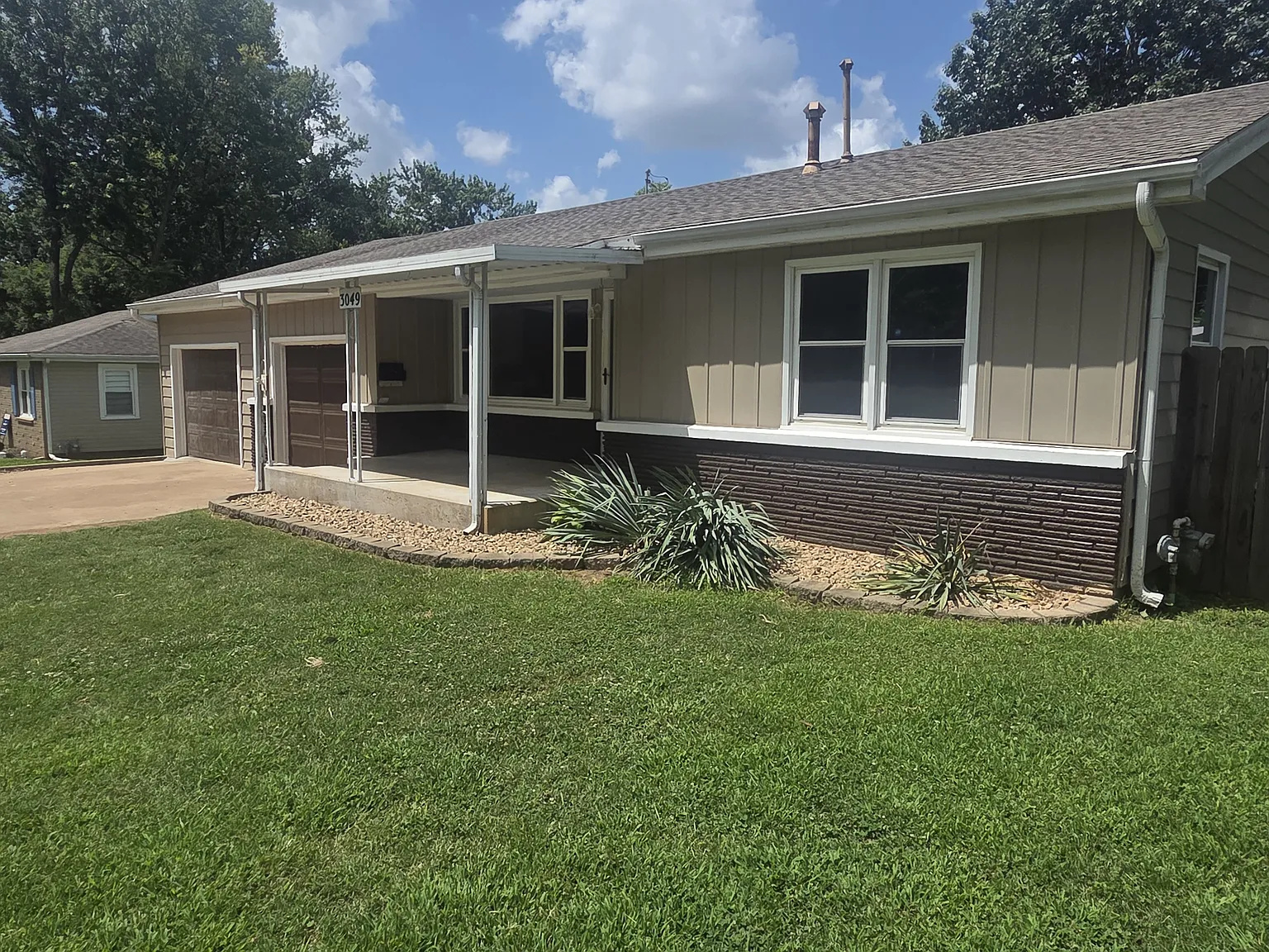 4 bed, 1800 sqft, $1,800 — Photo 2