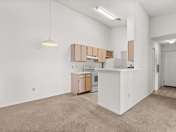 4th image of 2508 Grassy Point Dr Unit 202