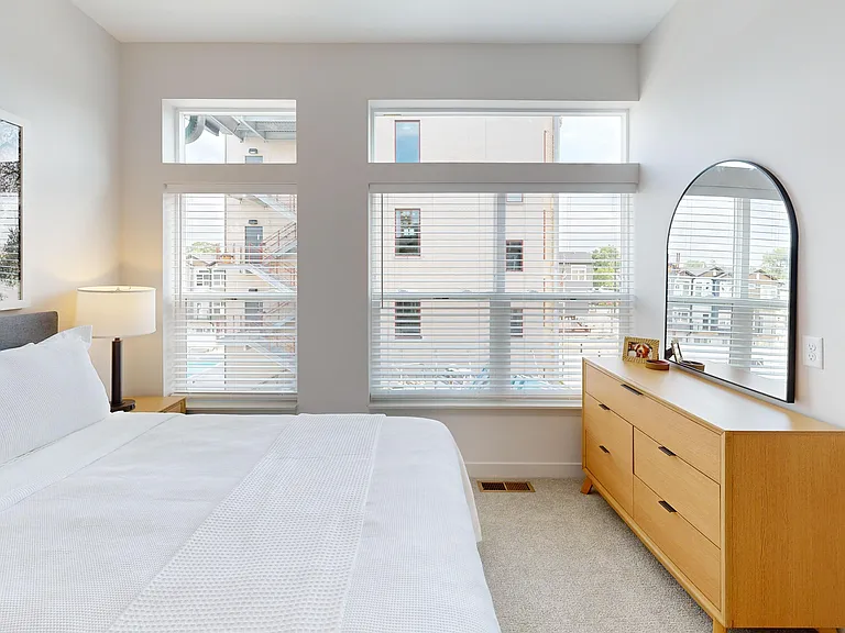 Factory 52 Townhomes — Photo 56