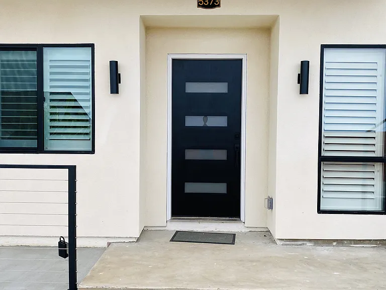 5373 Geneva Ave — Photo 18