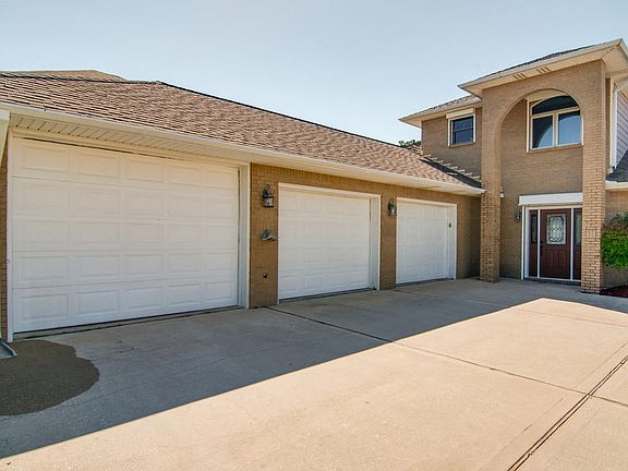 2nd image of 7529 N Shores Dr