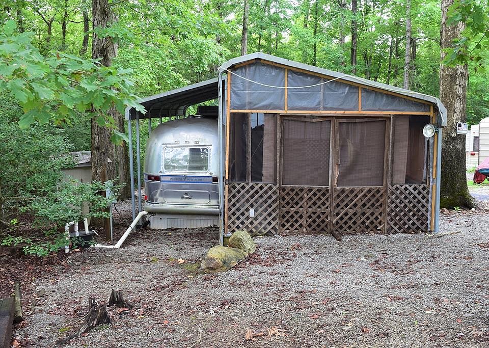 1st image of 137 Deer Dr