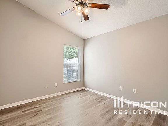 4th image of 3806 Bellewater Blvd