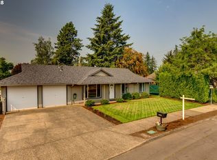 19831 NE Davis St, Portland, OR 97230