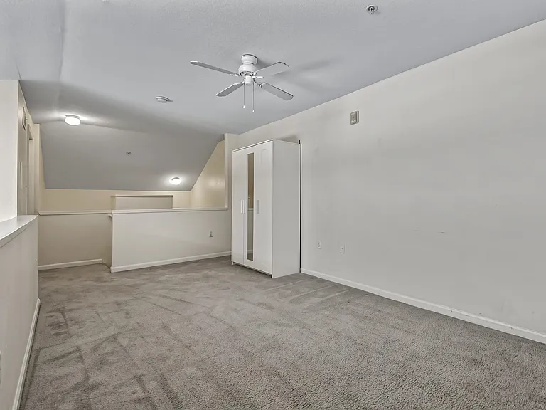 2801 Chancellorsville Dr #1333 — Photo 35