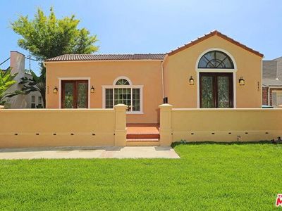 6442 San Vicente Blvd, Los Angeles, CA, 90048