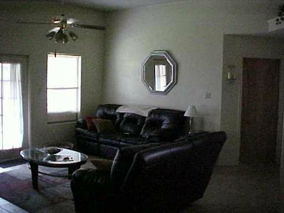 3rd image of 4614 Wales Dr