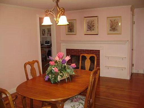 5th image of 81 Woodmont Dr