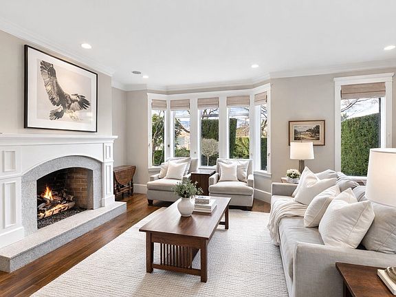 4th image of 2518 Point Grey Rd