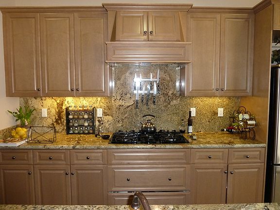 2nd image of 19233 Stratford Way