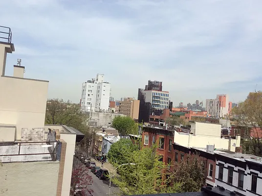 Rented by Peter Jacob, LREB | media 17