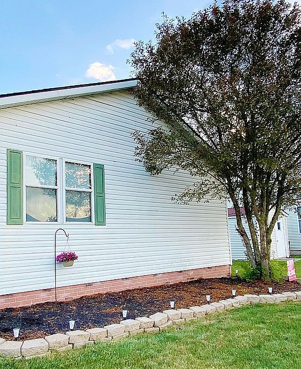 1st image of 21510 Dupont Dr
