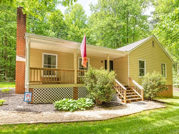 4397 Three Bridge Rd, Powhatan, VA 23139